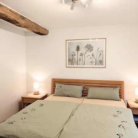 Am Gaesschen * Edesheim